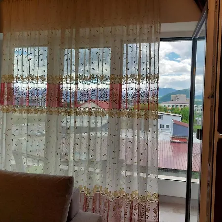 Apart Boutique 2 Coresi Central Апартаменти *