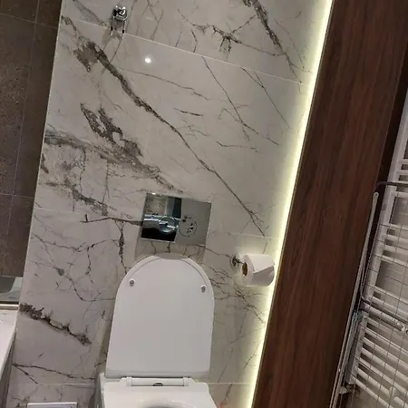 Apart Boutique 2 Coresi Central Апартаменти Брашов